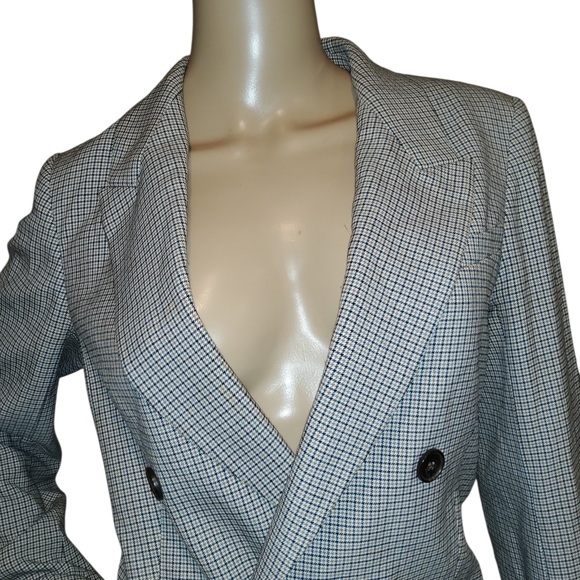 Aritzia, Babaton Samuel Blazer, Size 6. - Picture 4 of 12